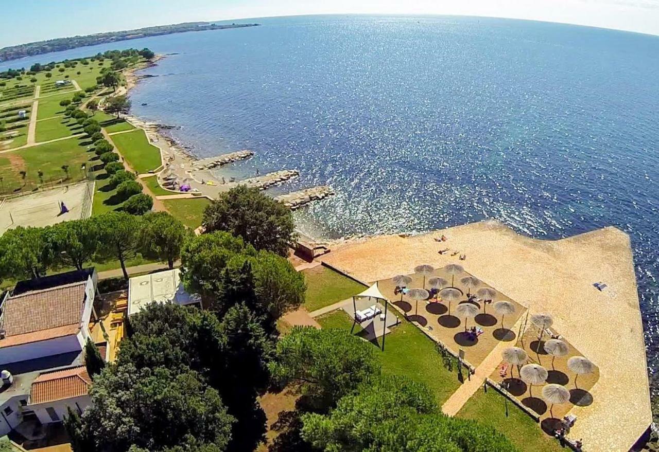 Panorama Mobile Homes In Camping Park Umag Exterior photo